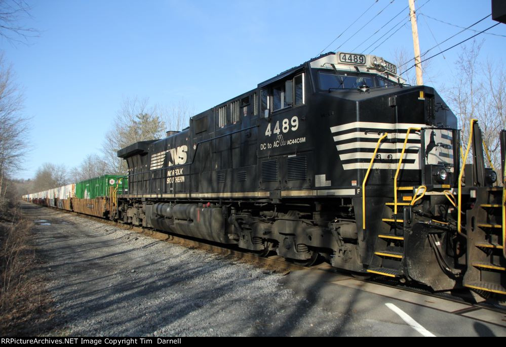 NS 4489 on 264